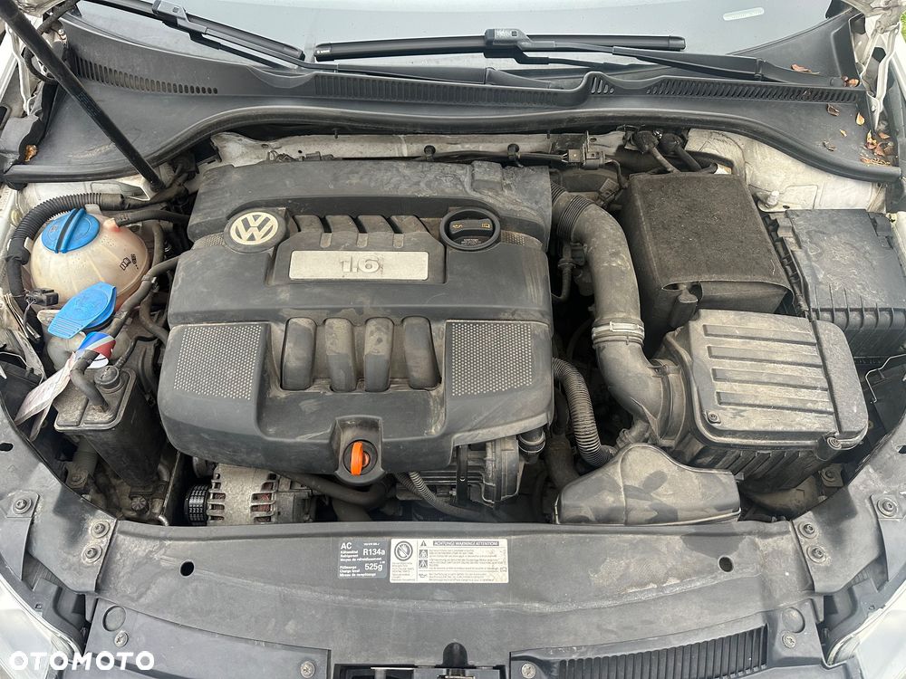 Volkswagen Golf 1.6 Comfortline - 18