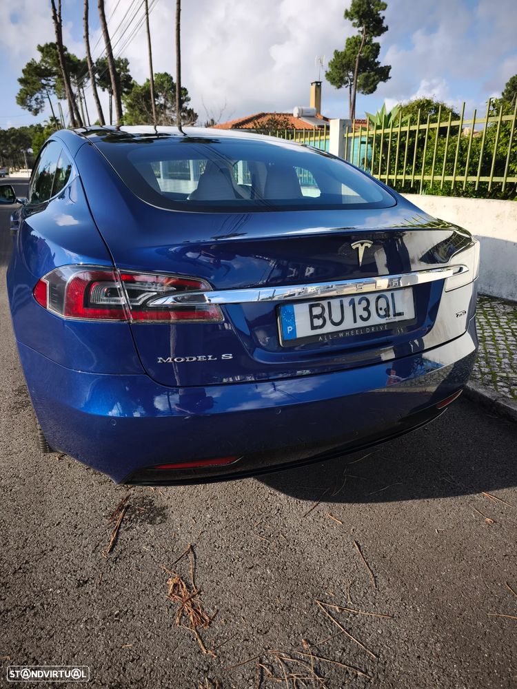 Tesla Model S 75 - 17