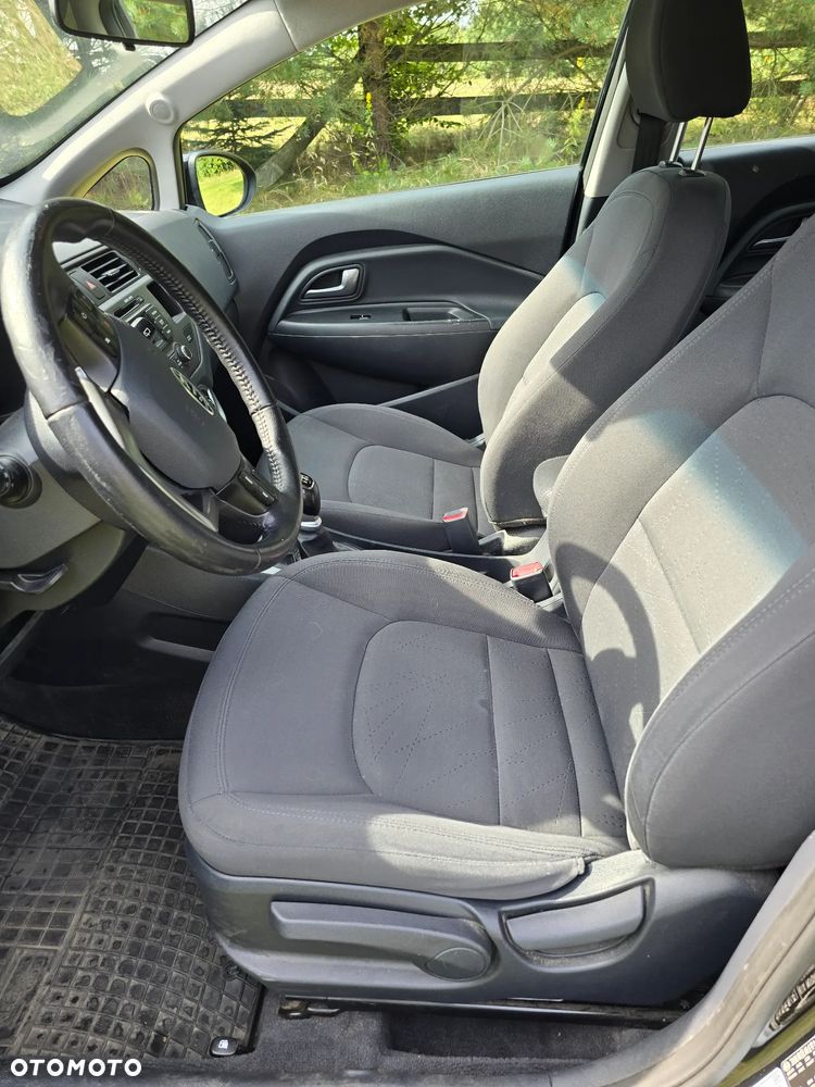 Kia Rio 1.4 XL - 9