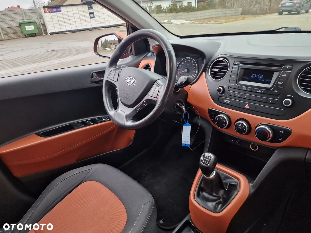 Hyundai i10 1.2 Trend - 12