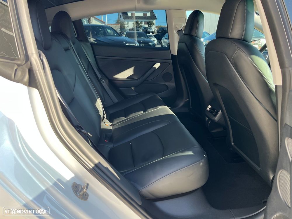 Tesla Model 3 Standard Range Plus RWD - 29
