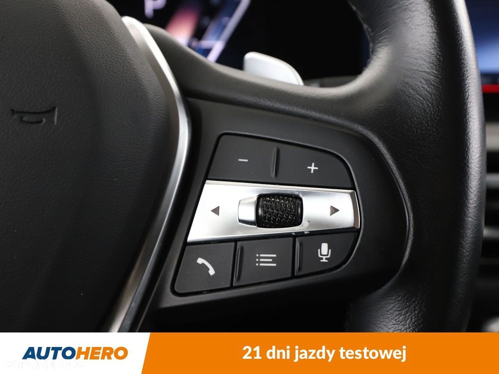 BMW Seria 3 318d - 29