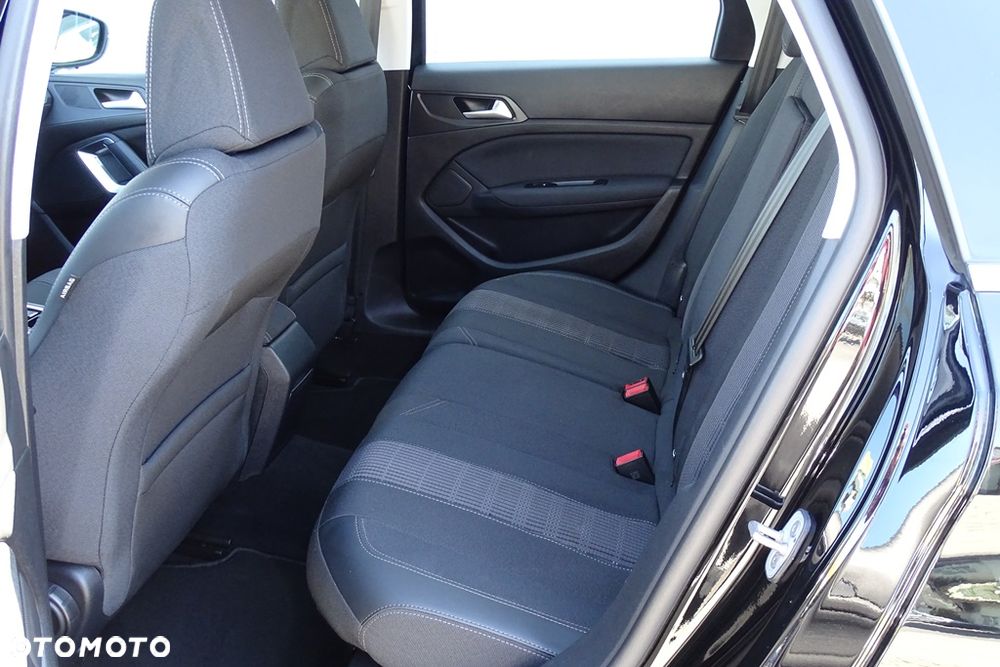 Peugeot 308 BlueHDi FAP 130 EAT8 Stop & Start GT Pack - 25