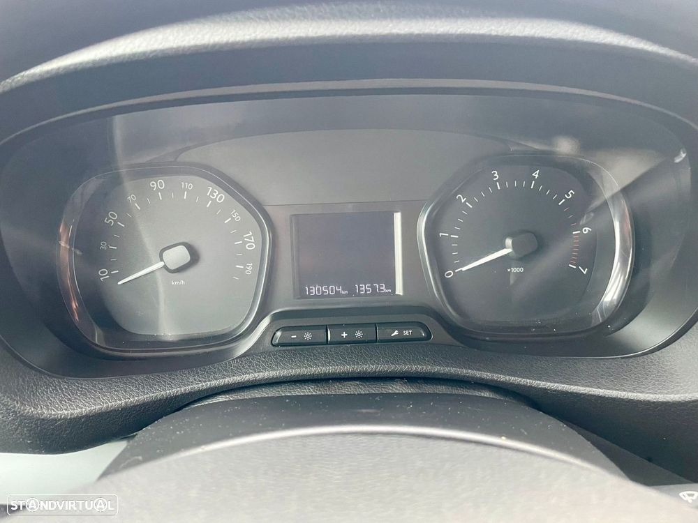 Citroën Jumpy Outro - 11