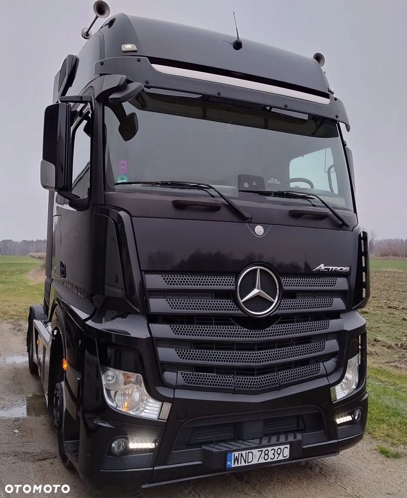 Mercedes-Benz Actros MP4 - 1