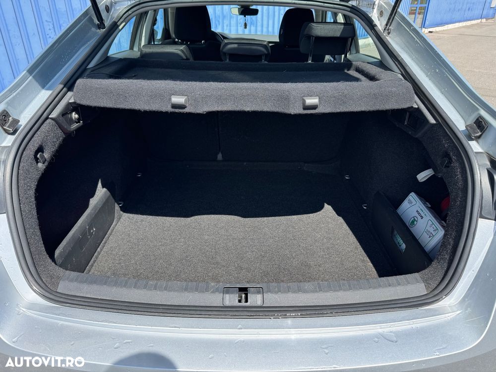 Skoda Octavia 2.0 TDI DSG Ambition - 8