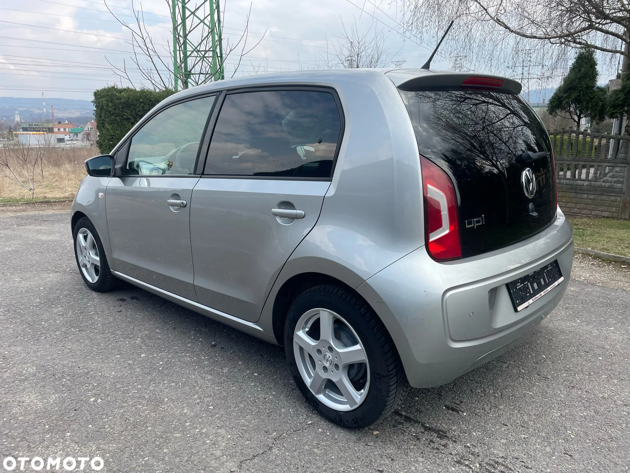 Volkswagen up! - 5