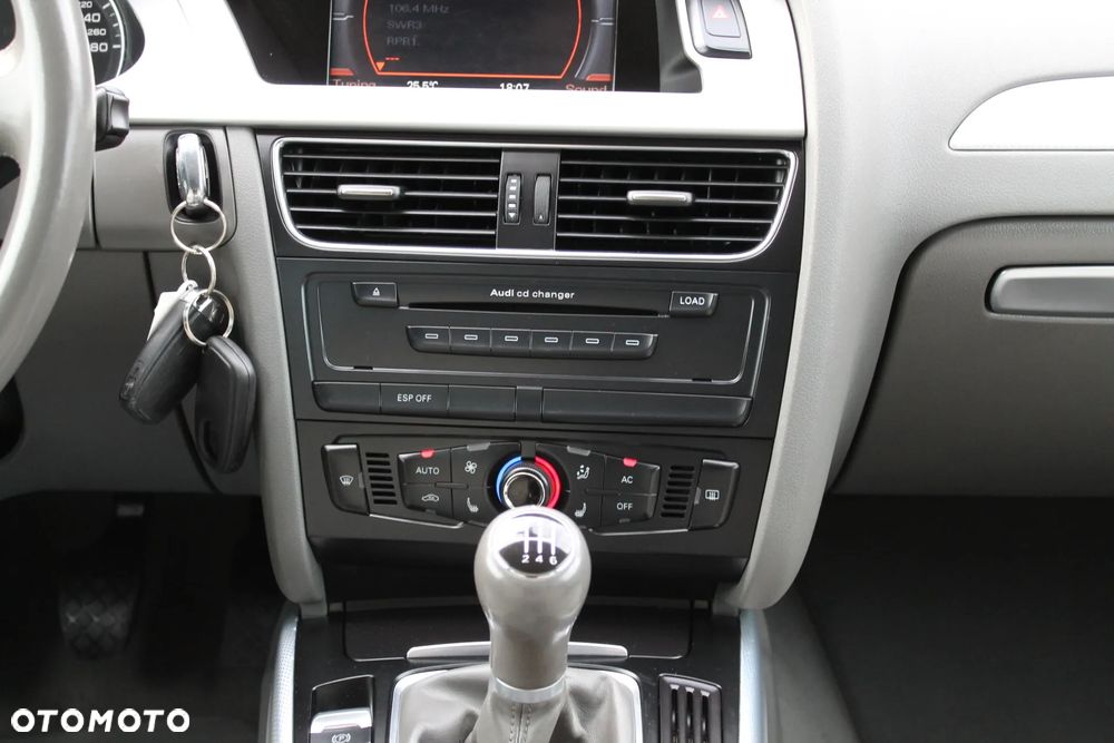 Audi A4 Avant 2.0 TDI Quattro - 31