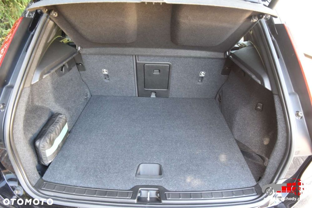 Volvo XC 40 - 19