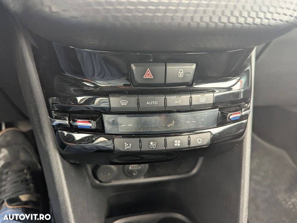 Peugeot 2008 1.6 BlueHDi FAP S&S Allure - 13