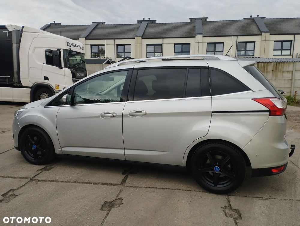 Ford Grand C-MAX - 8