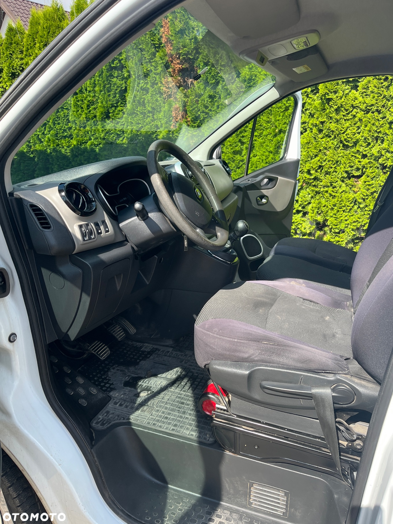 Renault Trafic - 12