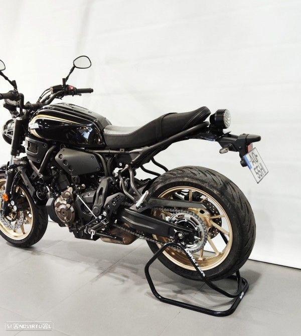 Yamaha XSR - 6