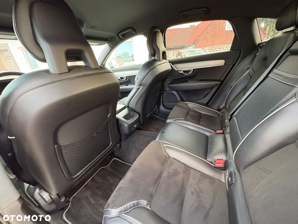 Volvo S90 D3 R-Design - 16