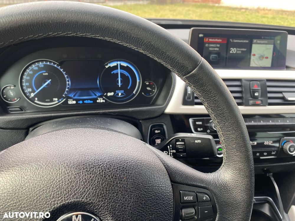 BMW Seria 3 320d GT Aut. Luxury Line - 4