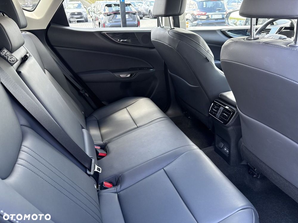 Lexus NX 350h Prestige AWD - 15
