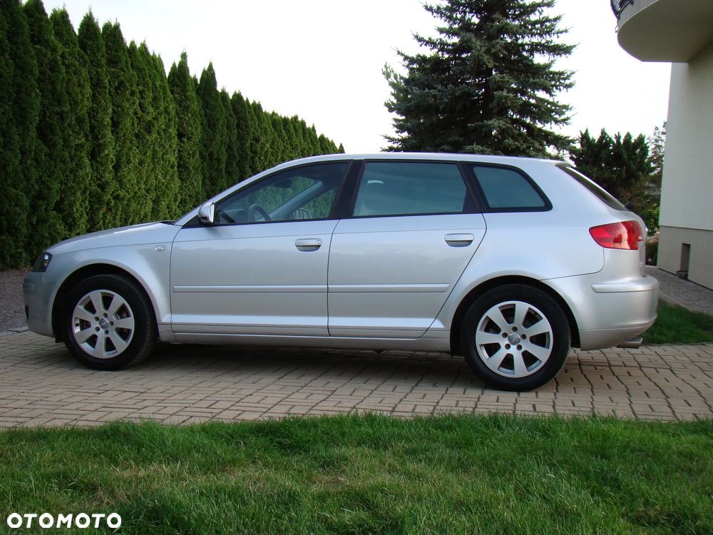 Audi A3 Sportback 1.6 Attraction - 12