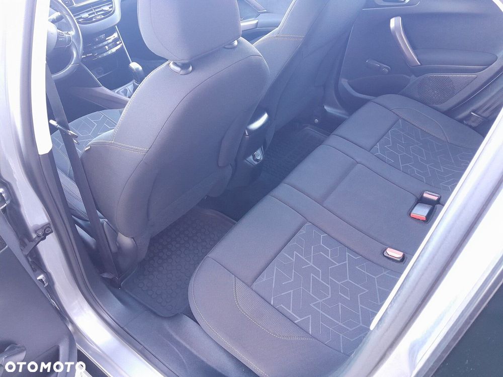 Peugeot 2008 - 17