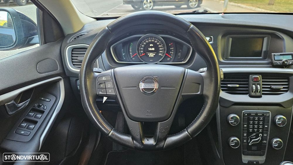 Volvo V40 - 16