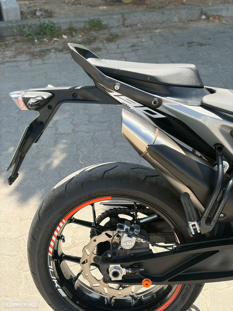 KTM Duke - 5
