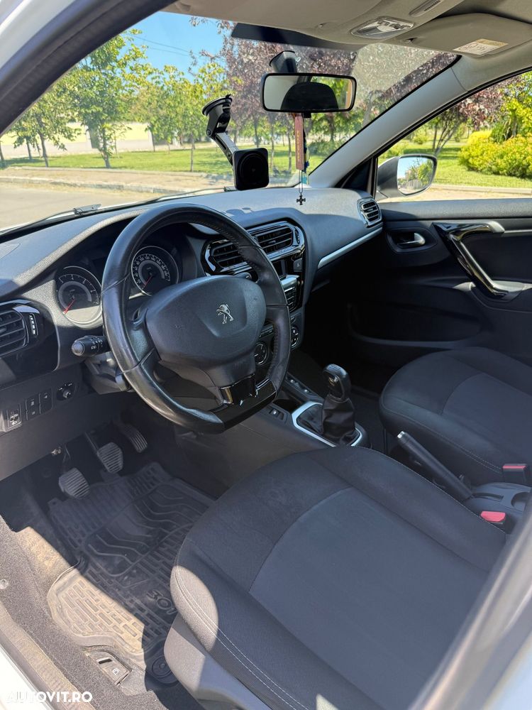 Peugeot 301 1.6 BlueHDI FAP Allure - 11