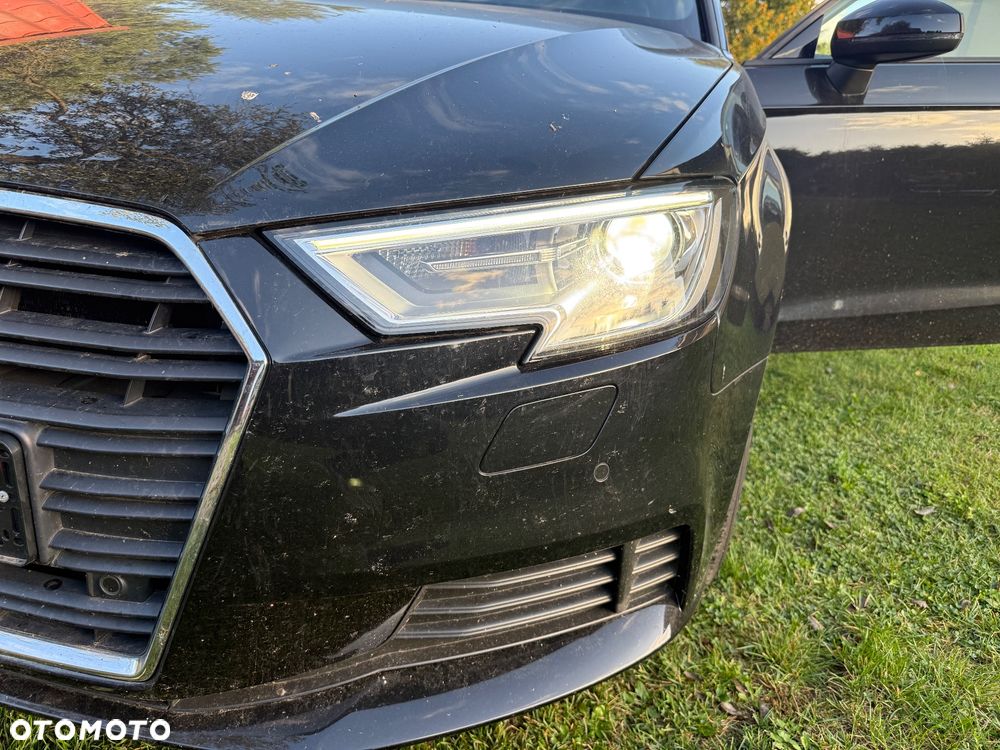 Audi A3 Sportback - 1
