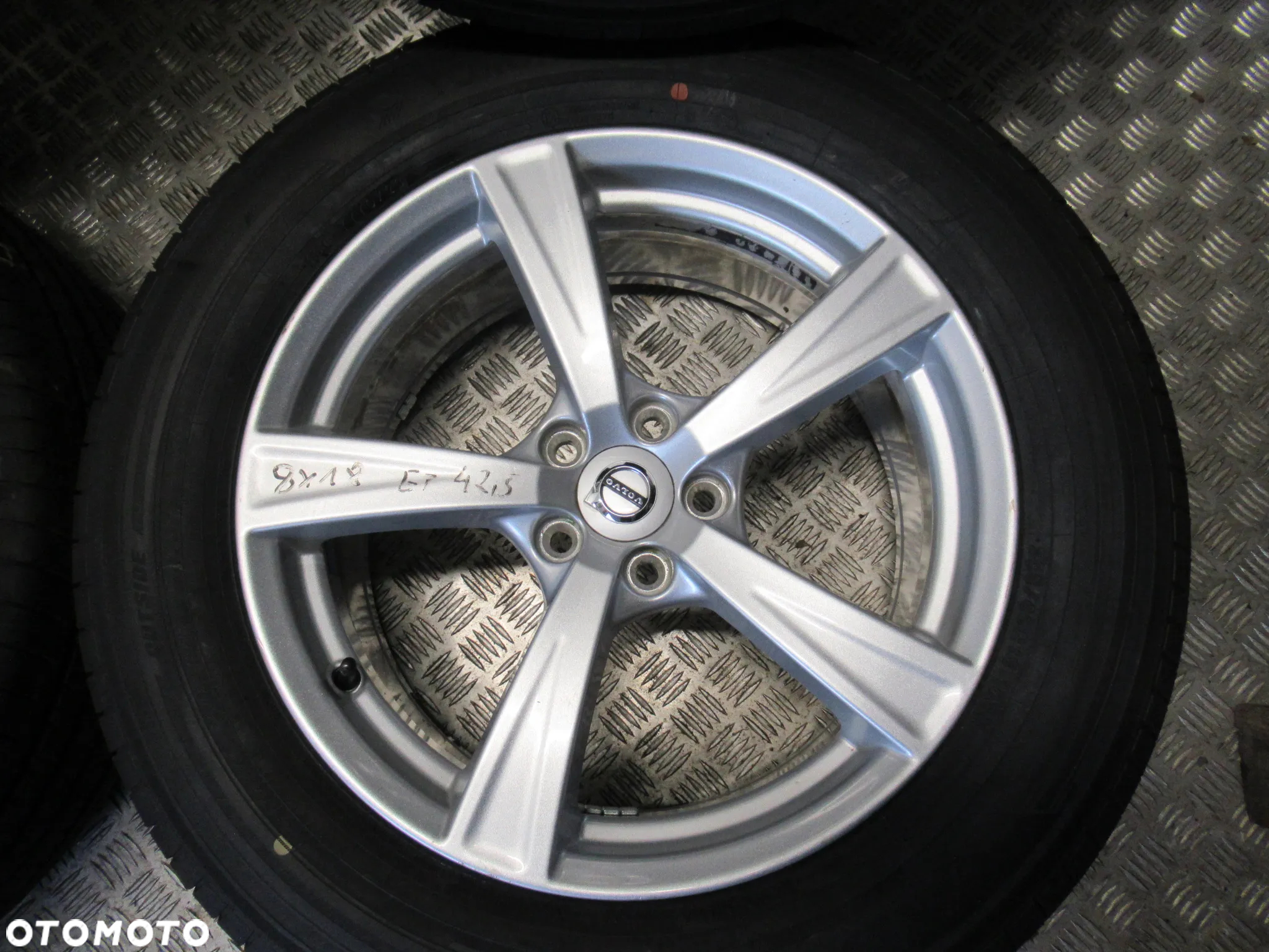 Koła Volvo XC60 XC90 8Jx18 et42,5 5x108 NOWE OPONY - 3