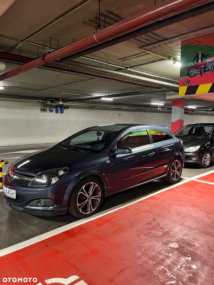 Opel Astra III GTC 1.6 Sport - 1