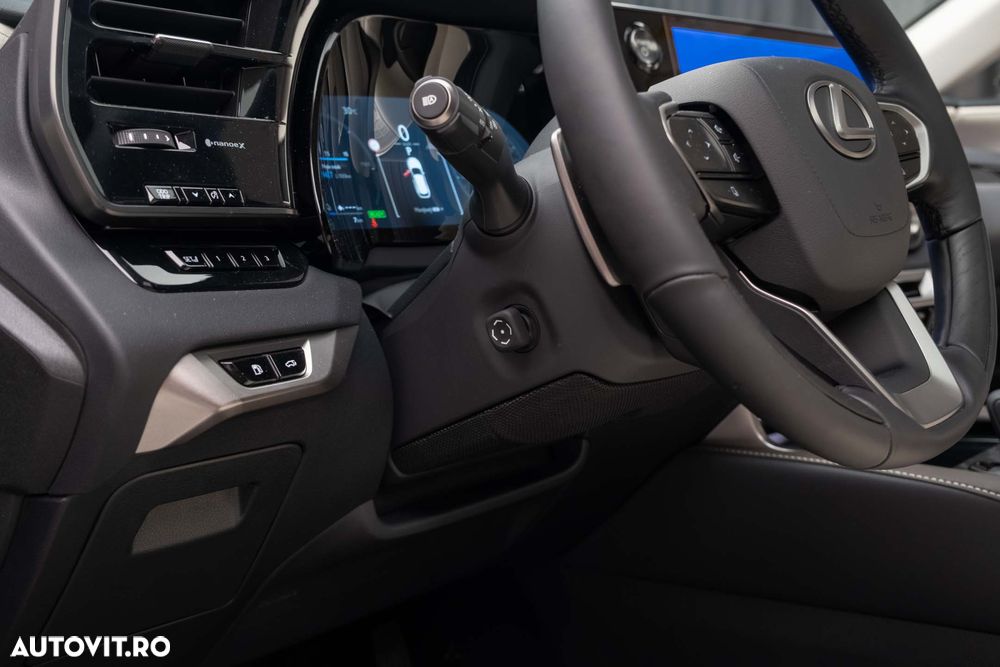 Lexus Seria RX 450h+ E-Four PHEV Luxury - 11