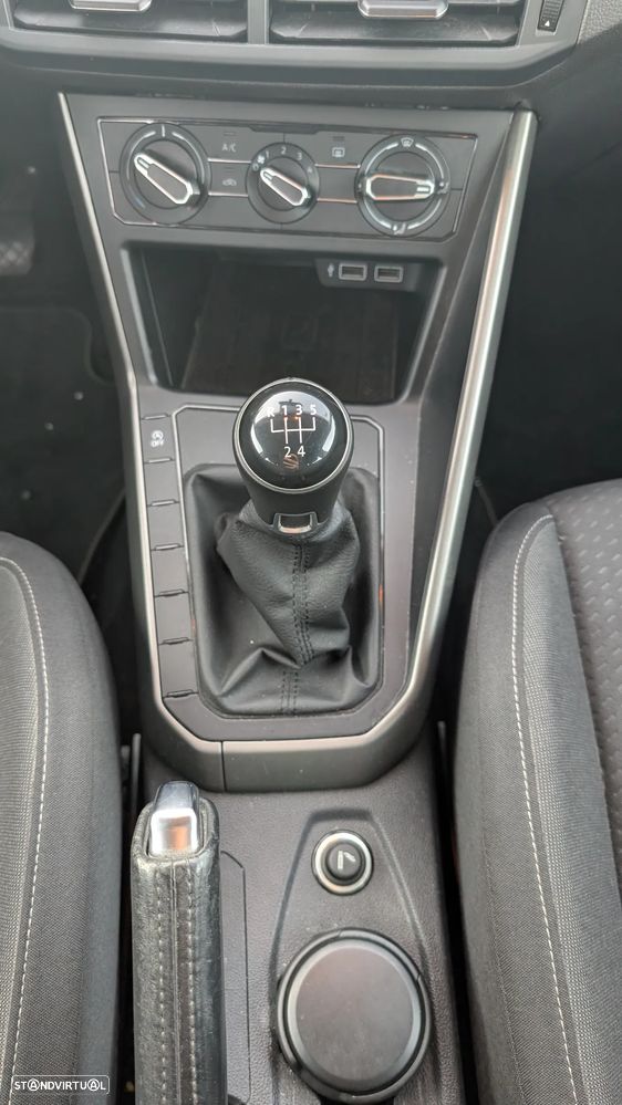 VW Polo 1.6 TDI Confortline - 19