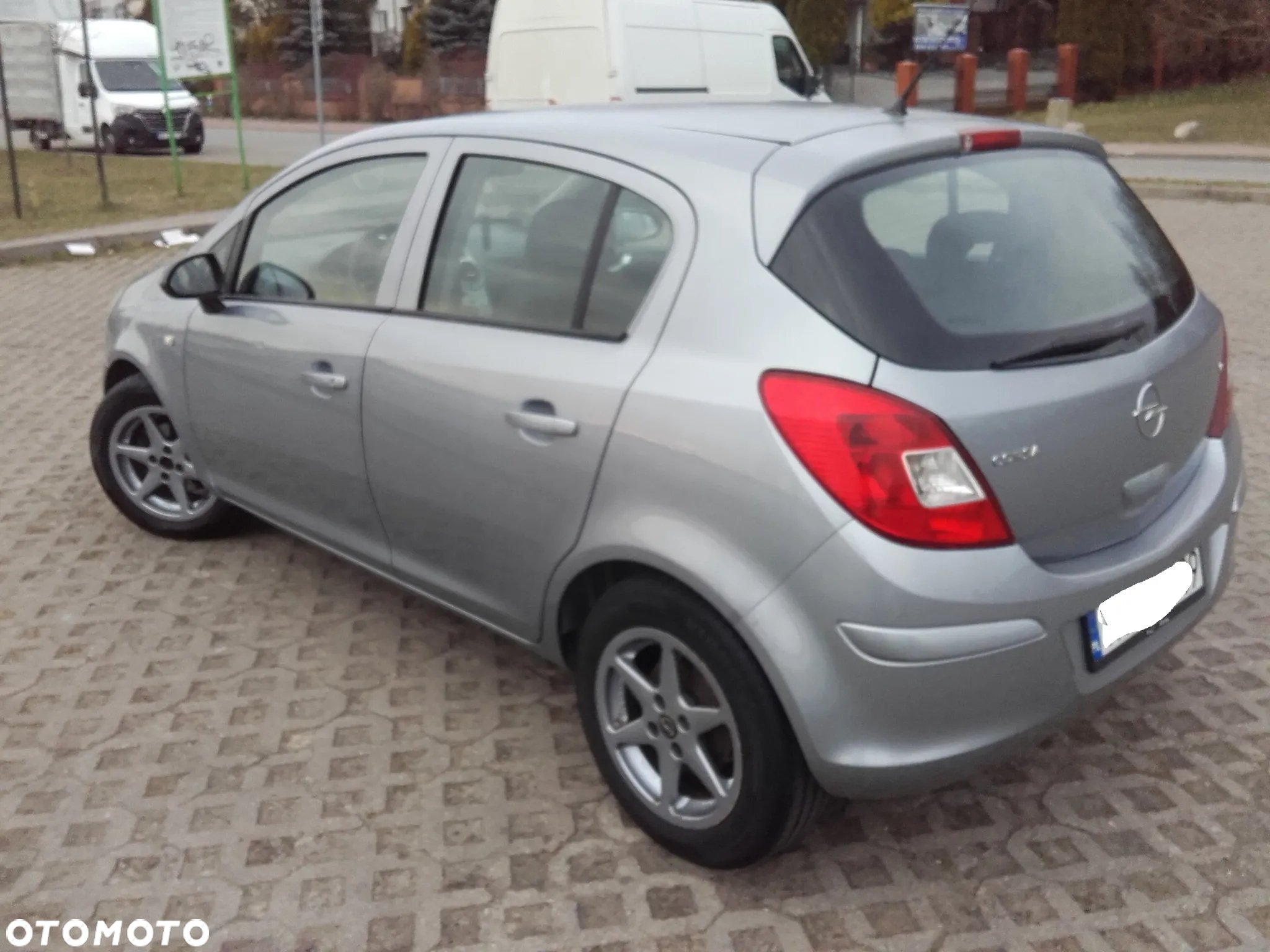 Opel Corsa 1.4 16V Cosmo - 5