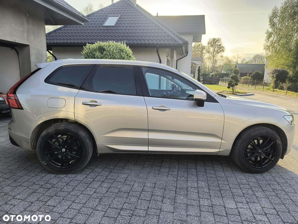 Volvo XC 60 D4 AWD Momentum - 3