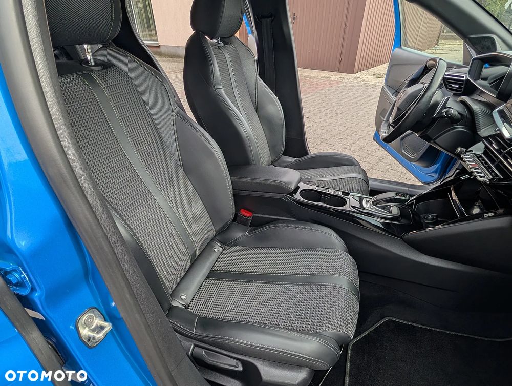 Peugeot 208 PureTech 110 Stop & Start EAT6 Signature - 29