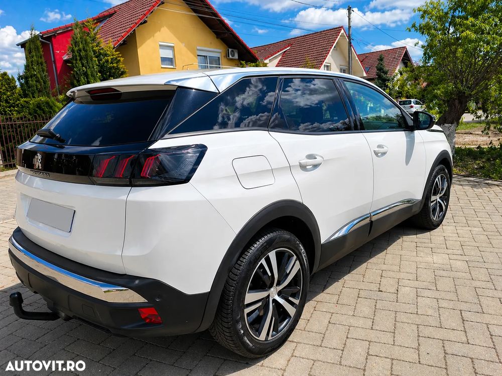 Peugeot 3008 PureTech 130 Stop & Start GPF Allure - 4