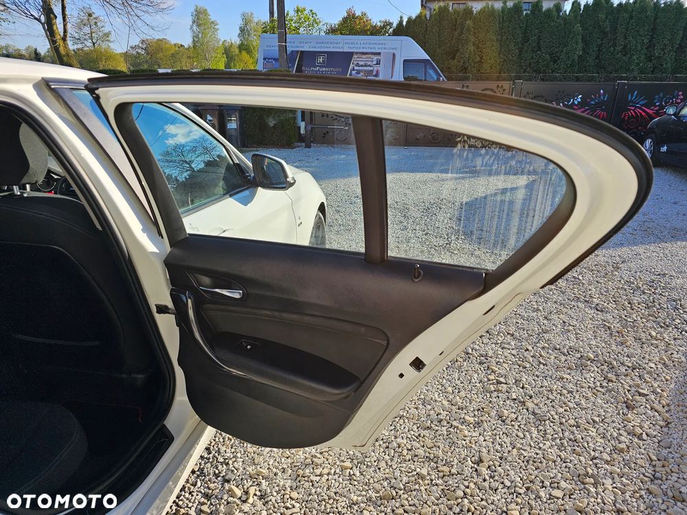 BMW Seria 1 114i Sport Line - 22