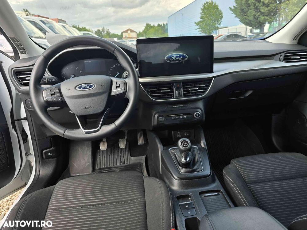 Ford Focus - 14