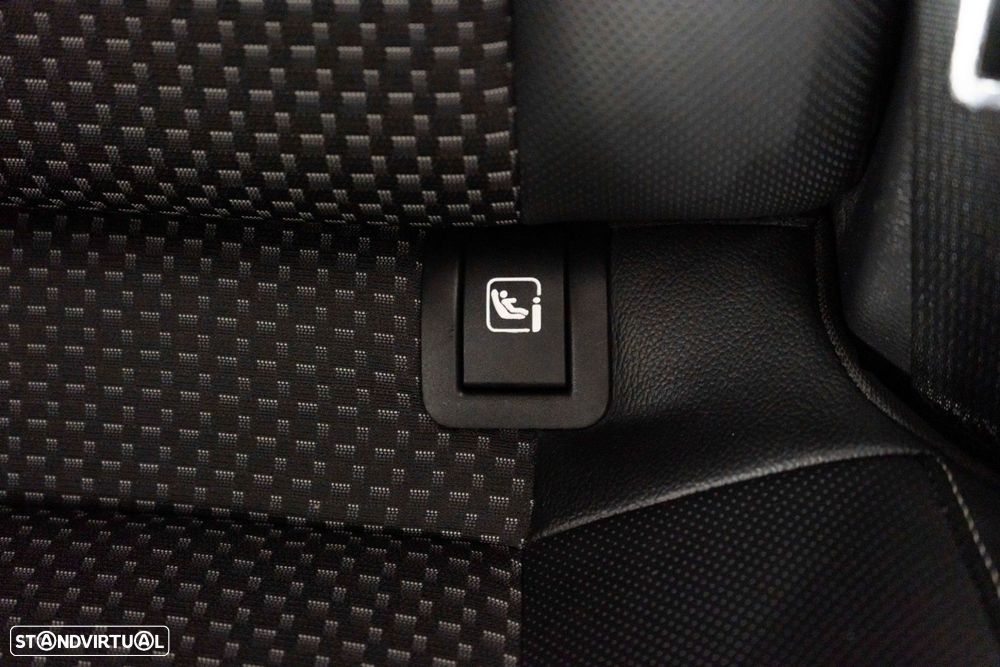 Kia XCeed 1.6 GDi PHEV Drive - 11