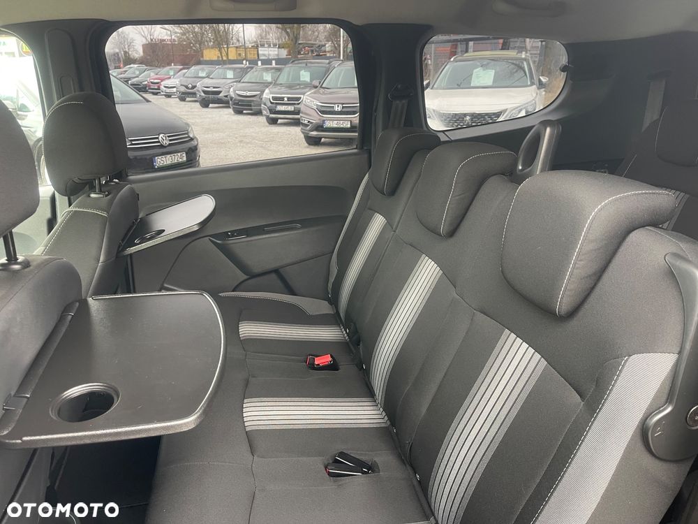 Dacia Lodgy dCi 110 Stepway - 16