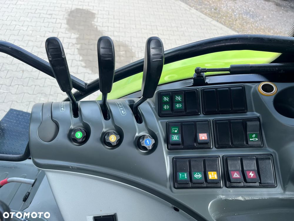 Claas Arion 530 - 16