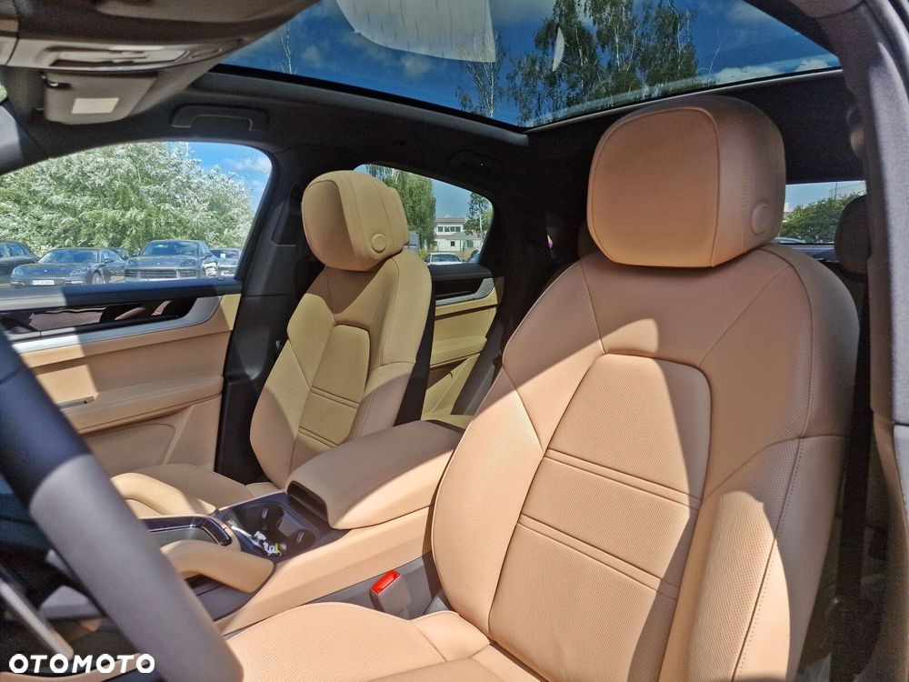 Porsche Cayenne - 5