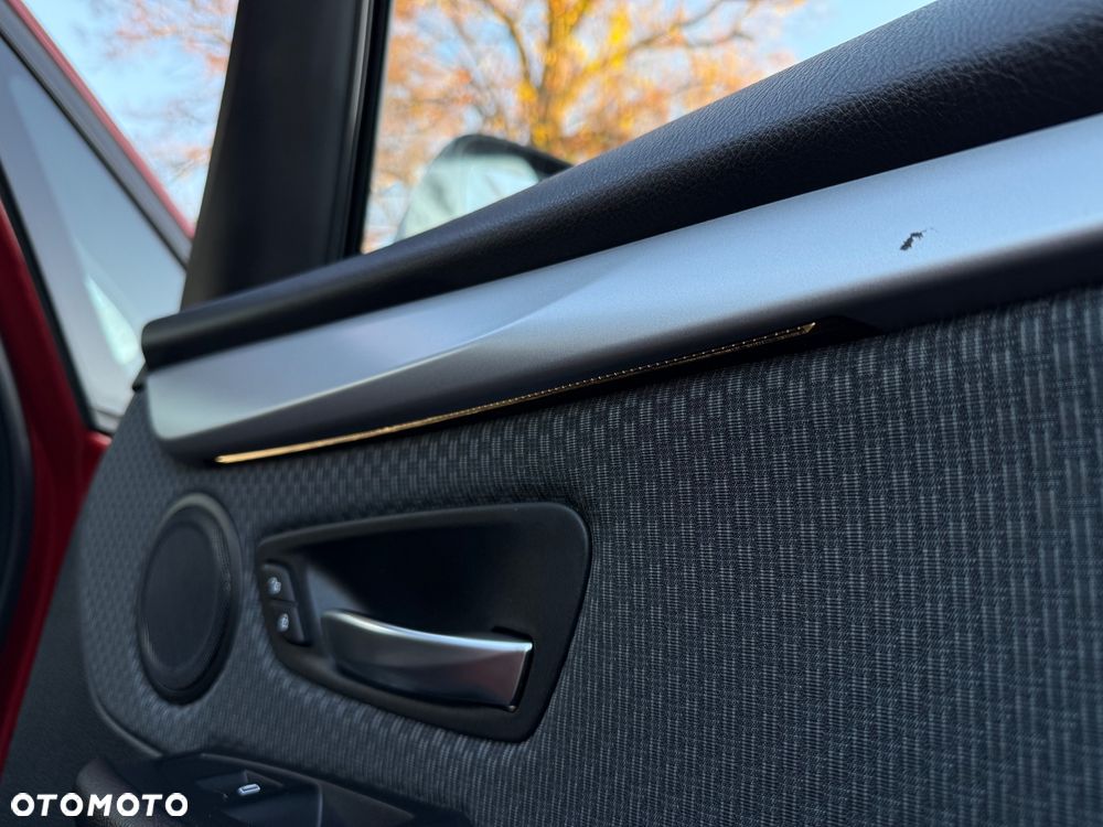 BMW Seria 2 218i Sport Line - 27