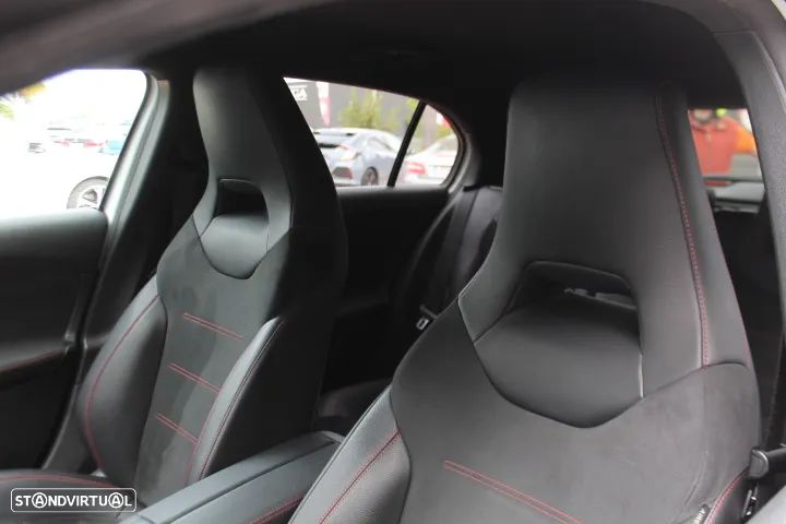 Mercedes-Benz A 180 d AMG Line - 57