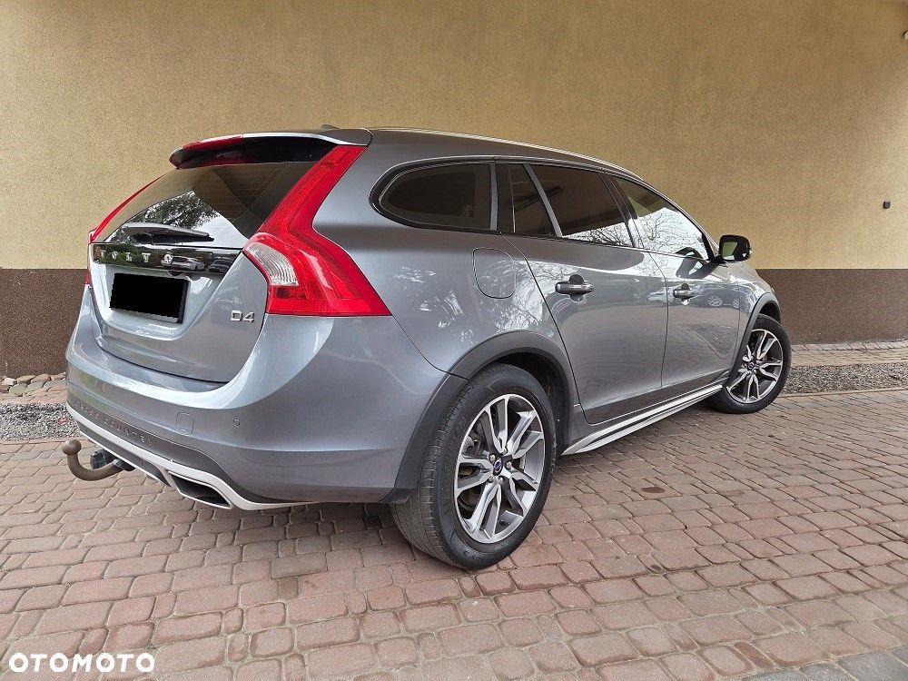Volvo V60 Cross Country D4 Geartronic Summum - 5