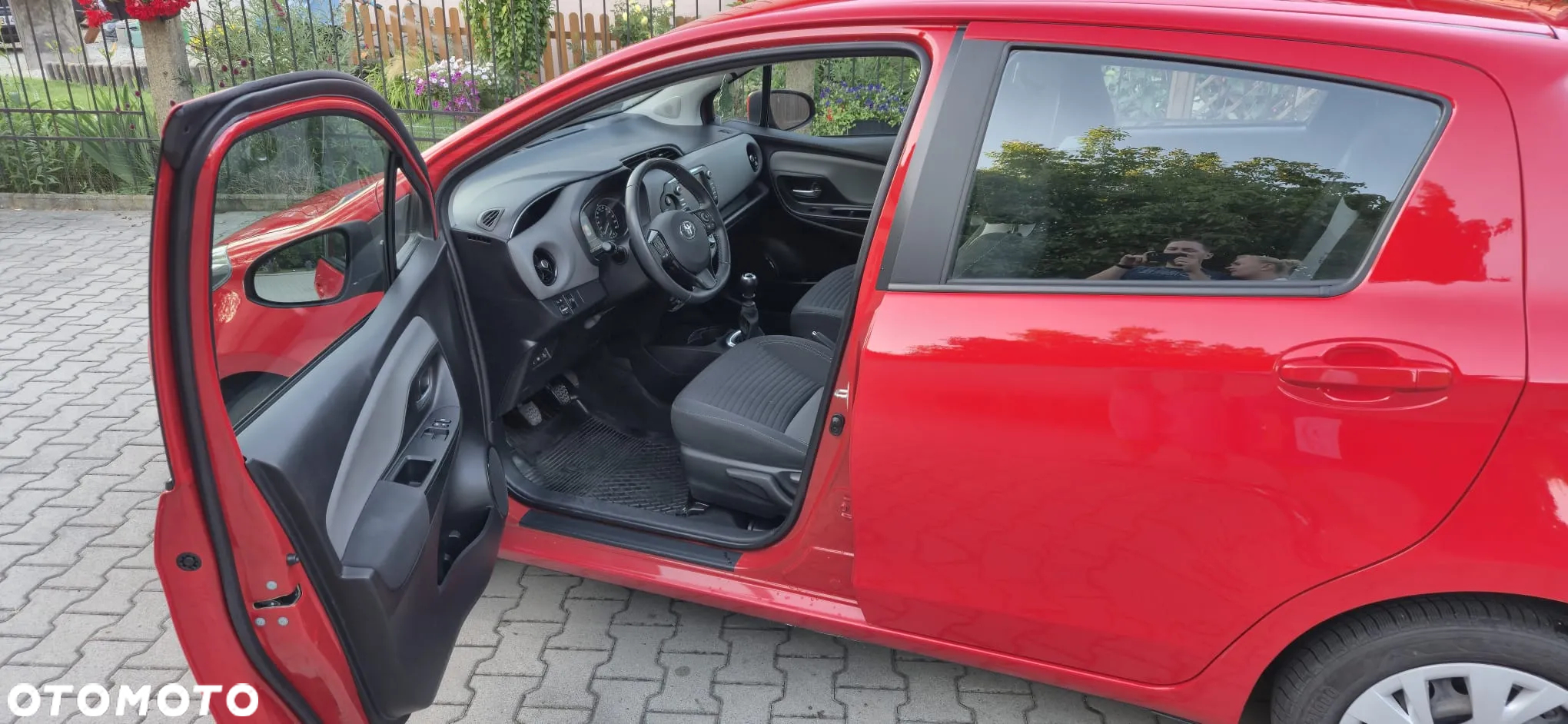 Toyota Yaris 1.5 Premium - 8