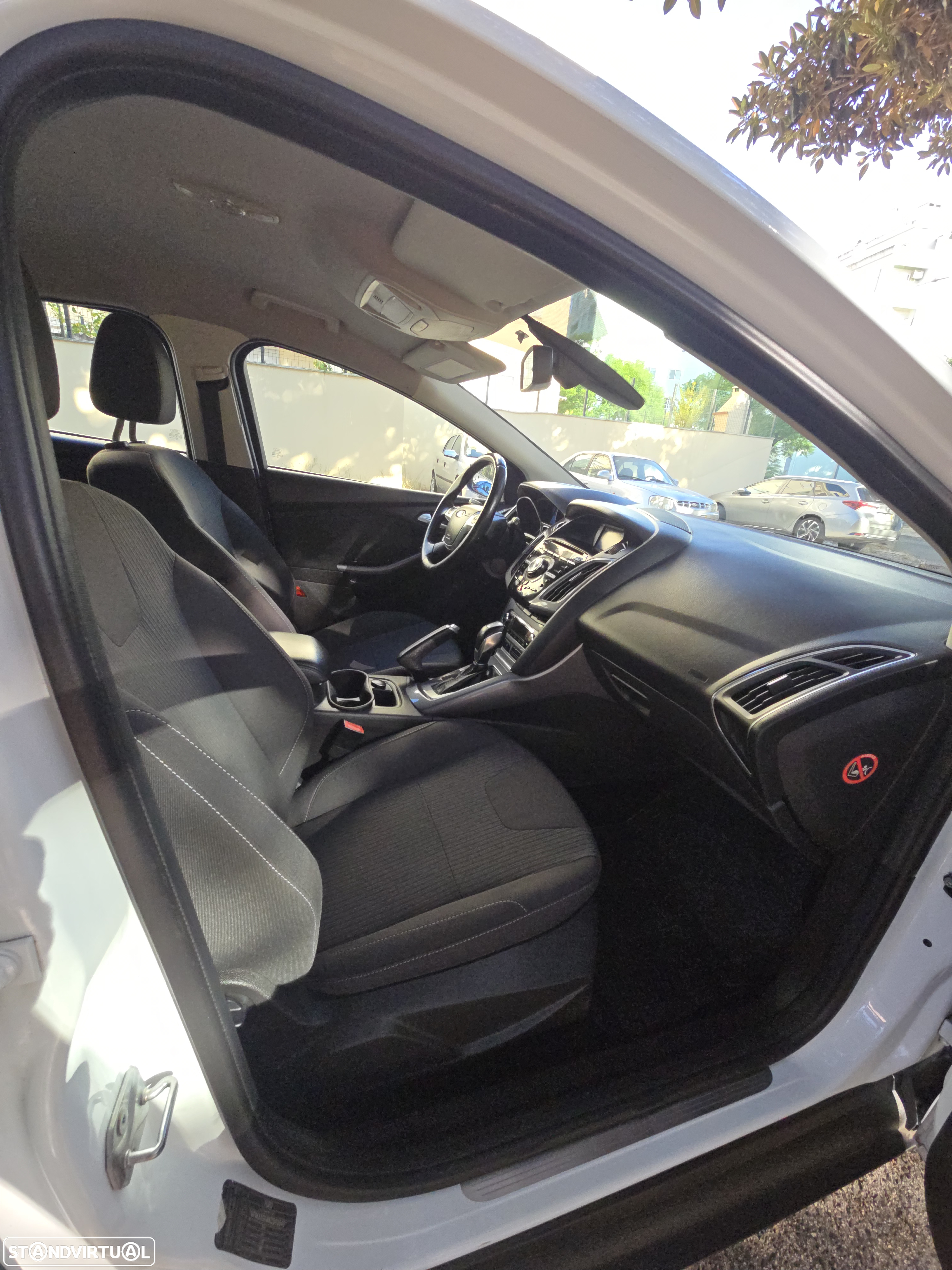 Ford Focus 2.0 TDCi Titanium PowerShift - 14