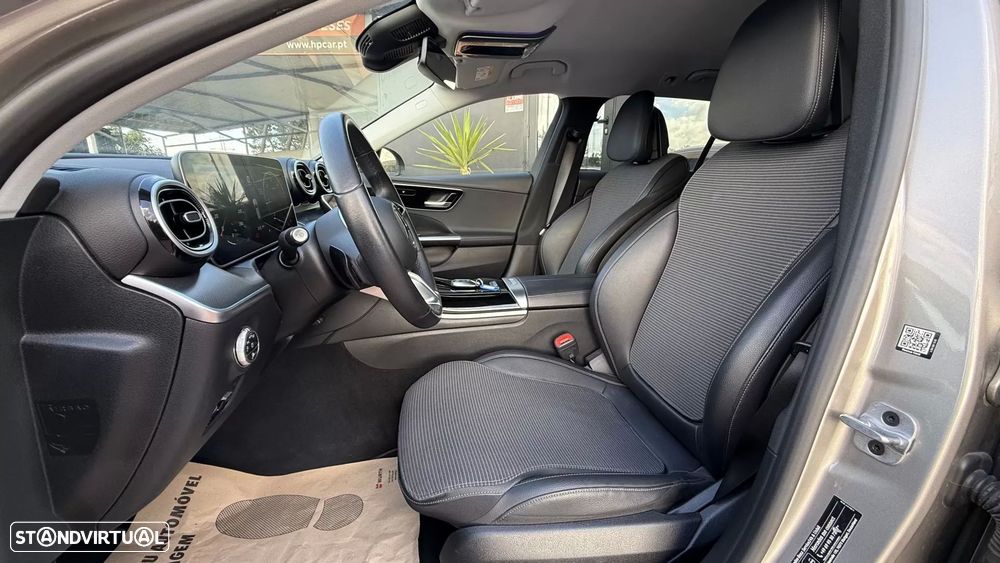Mercedes-Benz C 200 d Avantgarde - 32