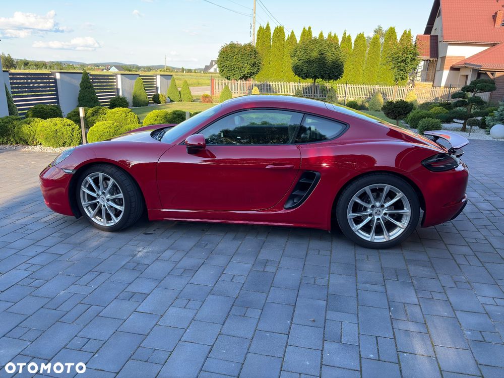 Porsche 718 Cayman - 16