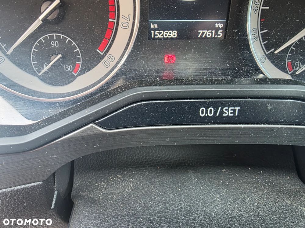 Skoda Superb 2.0 TSI Ambition DSG - 9