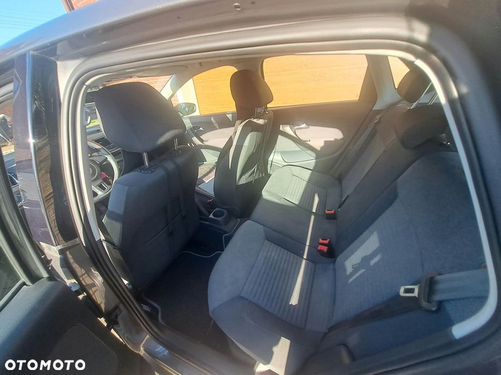 Volkswagen Polo 1.2 12V Comfortline - 4
