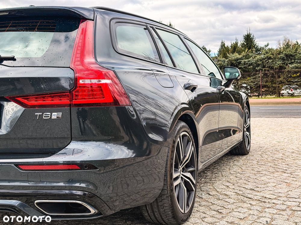 Volvo V60 T8 AWD Twin Engine Geartronic R-Design - 16